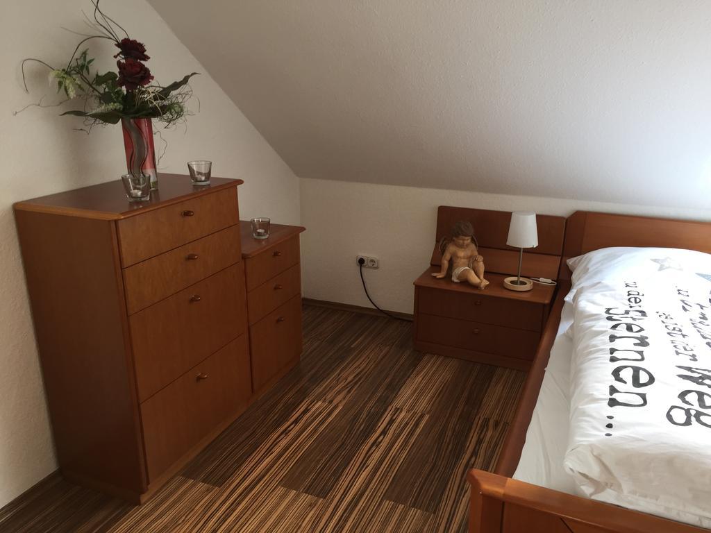 Gaestezimmer Hausaeckerweg Erlangen Exteriör bild